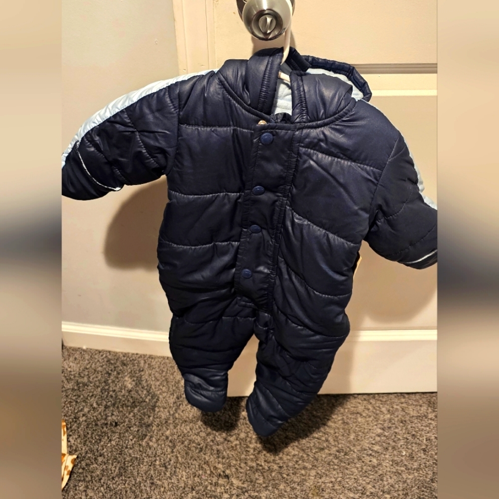 NWT Old Navy Boys coat sz 6-12 months